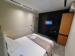 La Mirage Suites & Apartments