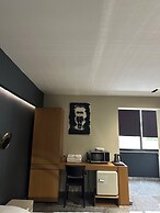 La Mirage Suites & Apartments