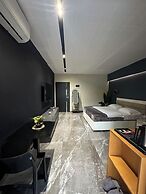 La Mirage Suites & Apartments