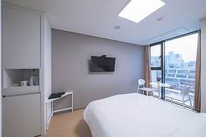 Chuncheon Bella Residence Hotel
