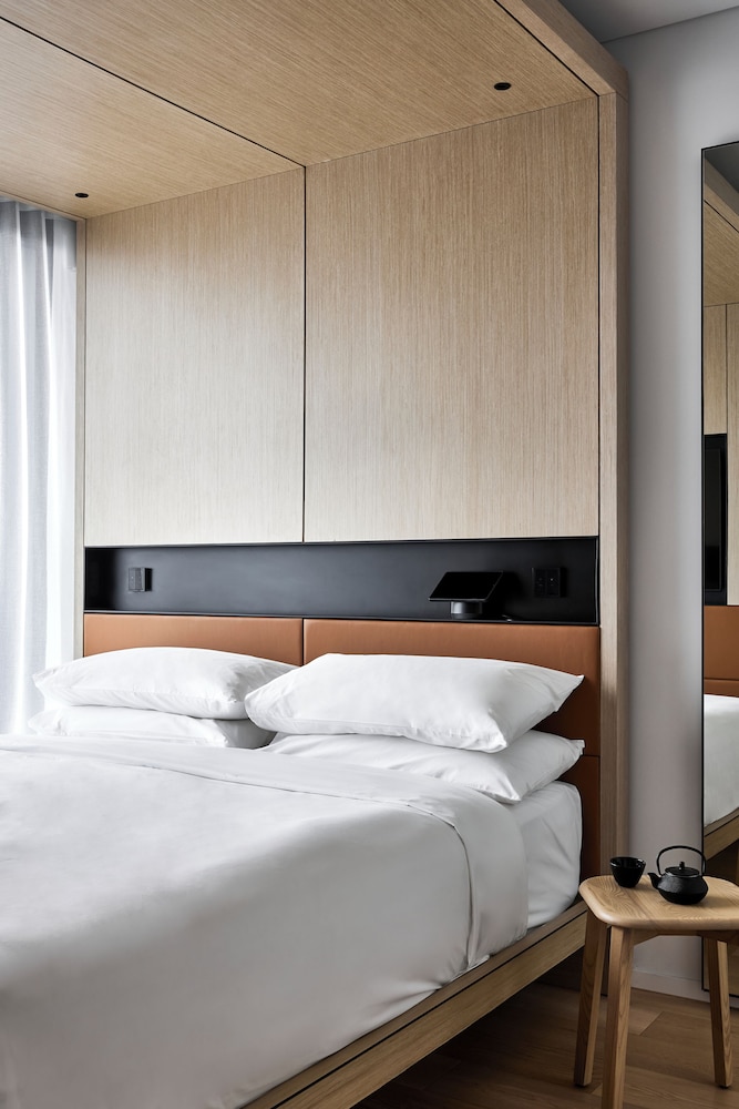 Little National Hotel Newcastle