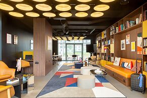 Moxy Paris Clamart