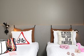 Moxy Paris Clamart