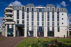 Moxy Paris Clamart