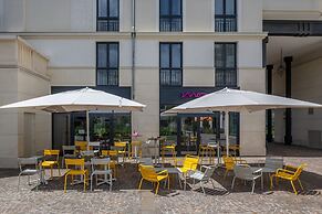 Moxy Paris Clamart