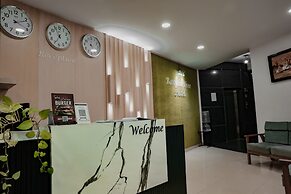 Hotel Banyan Tree