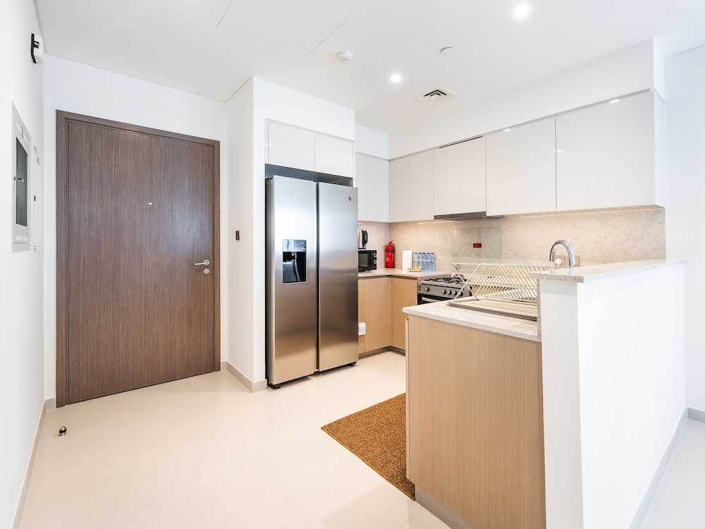 Lavishly Elegant 2BR with Breathtaking Burj View