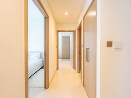 Lavishly Elegant 2BR with Breathtaking Burj View