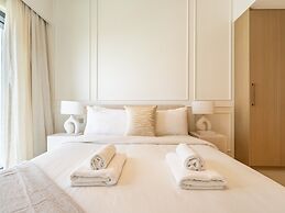 Lavishly Elegant 2BR with Breathtaking Burj View