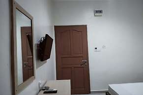 Hotel O Pondok Almirah