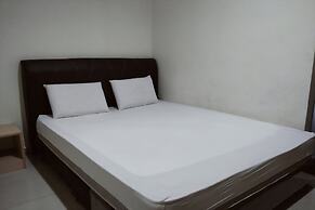 Hotel O Pondok Almirah