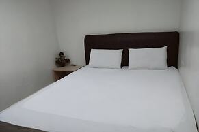 Hotel O Pondok Almirah