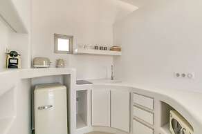 Lil Paros Luxury suites