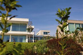 LIOQA Resort