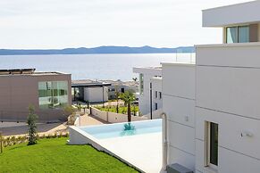LIOQA Resort