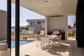 LIOQA Resort