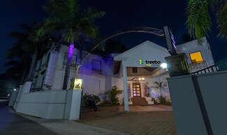 Treebo Sadhoo Heritage