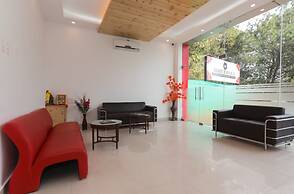 Saalak Lite Eliot Exotica