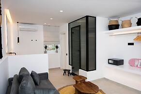 Oliving Mykonos Luxury Suites