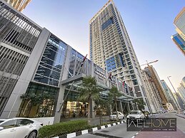 WelHome - Cozy Studio with Canal View in DAMAC Prive
