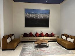 WelHome - Cozy Studio with Canal View in DAMAC Prive