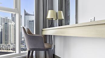 WelHome - Cozy Studio with Canal View in DAMAC Prive