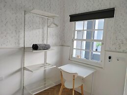 Room27
