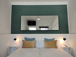 Room27