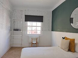 Room27