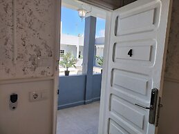 Room27