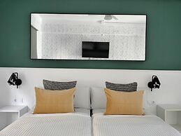 Room27