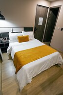 Hotel Balmoral Plaza