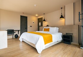 Hotel Balmoral Plaza
