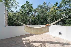 Twelve O’Clock Luxury Villas