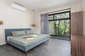 Twelve O’Clock Luxury Villas