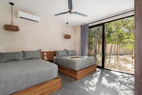 Twelve O’Clock Luxury Villas