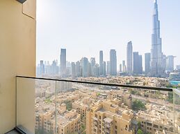 Eloquent Upscale with Breathtaking Burj