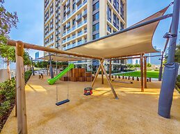 Eloquent Upscale with Breathtaking Burj