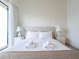 Eloquent Upscale with Breathtaking Burj