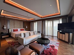 Bali Beach Hotel