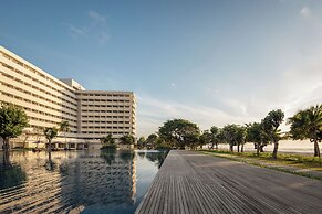 Bali Beach Hotel