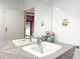 Grand Amazon Hotel