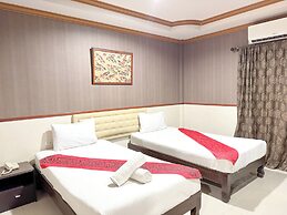 Grand Amazon Hotel