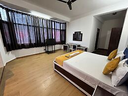 Hotel Manali Palace