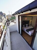 Gazelle Suites