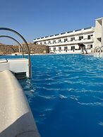 Sunny Dahab
