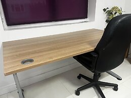 Separate One Bedroom Large Apartment in Slough