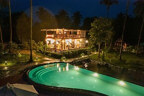COCO Canopy Boutique Resort
