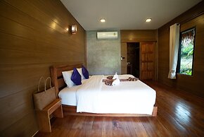 COCO Canopy Boutique Resort