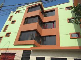 Kurmi House Lima Airport